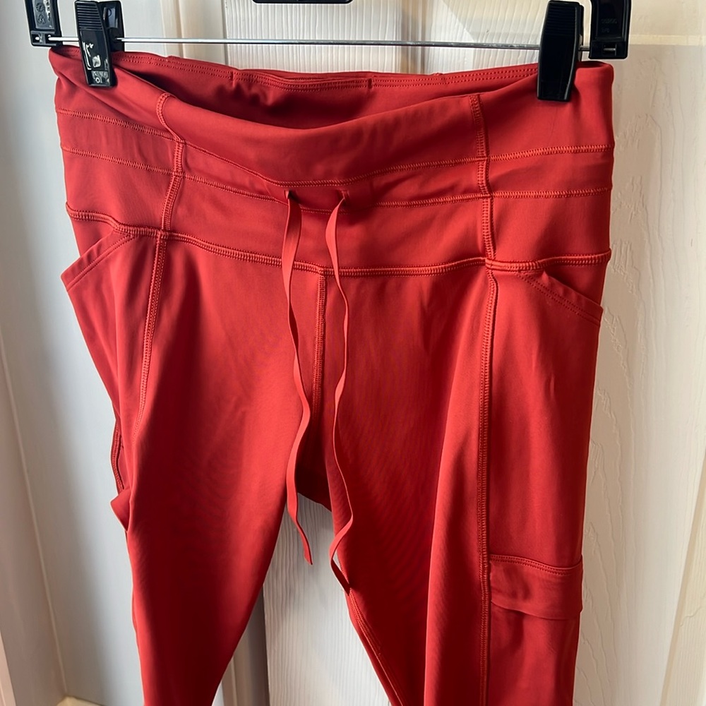 Athleta Rainier Unbrushed Cargo 7/8 Tight Medium